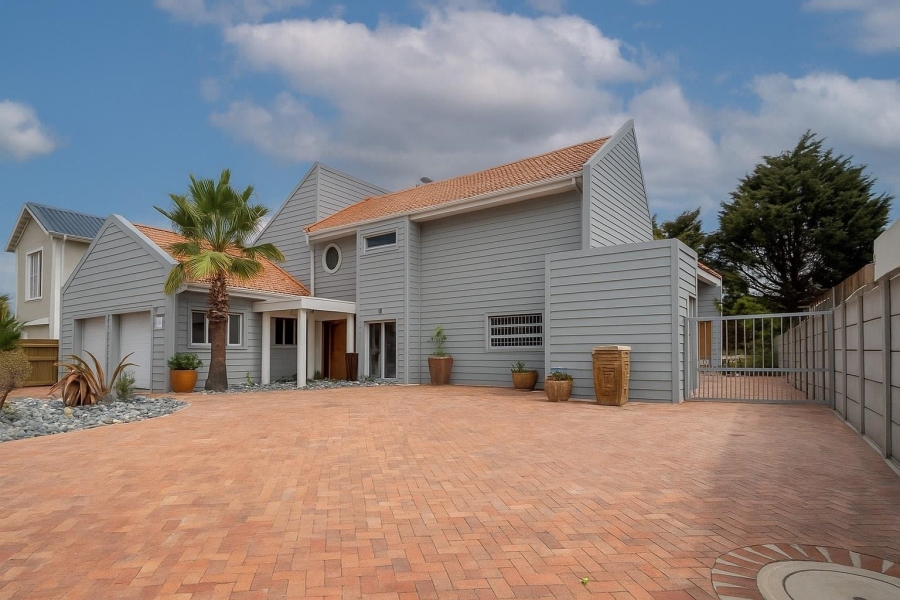 3 Bedroom Property for Sale in Sunset Beach Western Cape